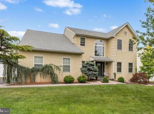 217 Wayside Dr, Warrington, PA 18976