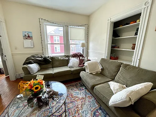 80 Hillside St #2R Photo 1