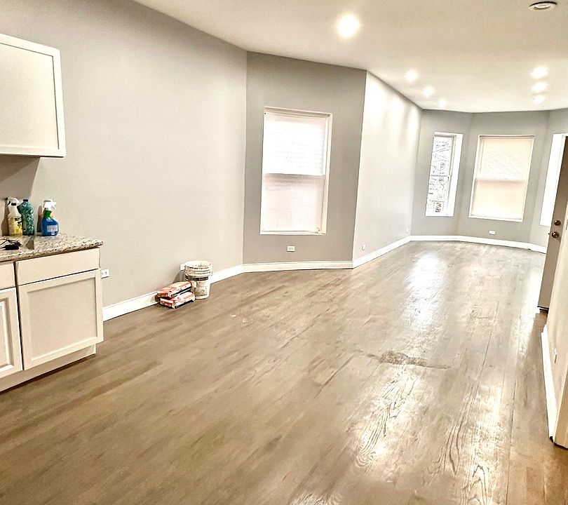 2nd image of 4028 W Polk St