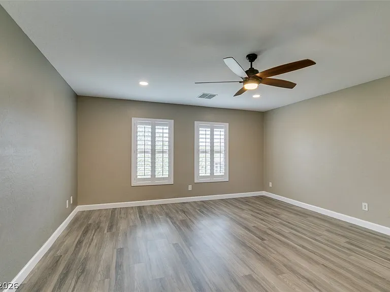 1129 Emanuel St — Photo 38