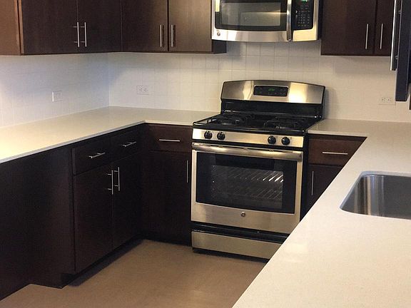 2nd image of 1042 Elkgrove Ave