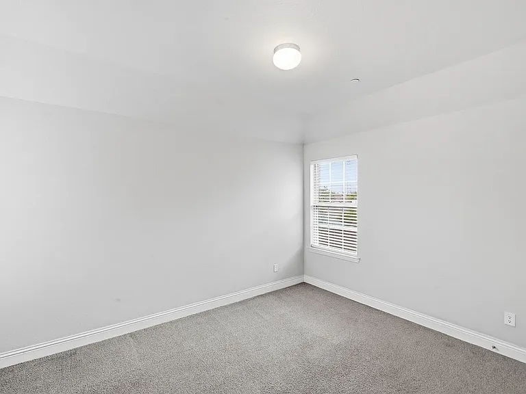5960 Bursey Rd — Photo 34