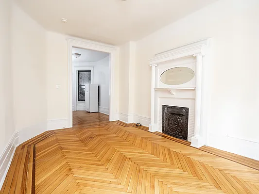 Rented by City Connections Realty | media 8