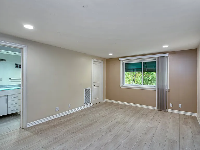 4414 Park Mallorca — Photo 19