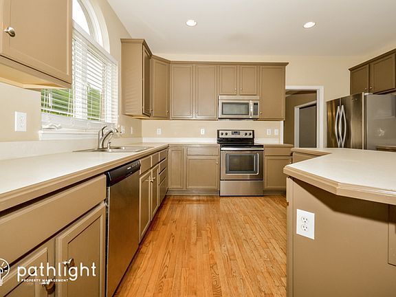 5th image of 6455 Valleywood Ct