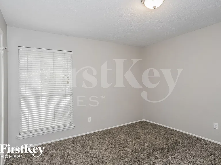 3127 Village Woods Dr — Photo 13