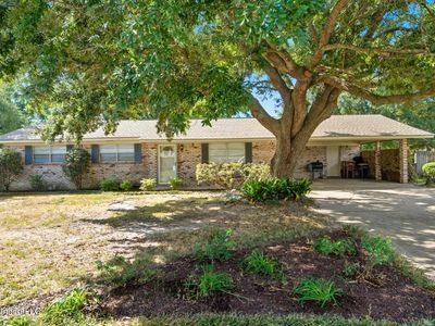 2053 Carolwood Dr, Biloxi, MS, 39532