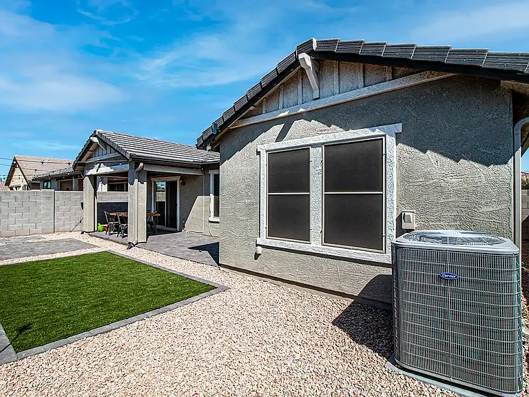 3915 E Liberty Ln — Photo 26