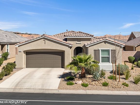 2nd image of 469 Paradise Valley Hts