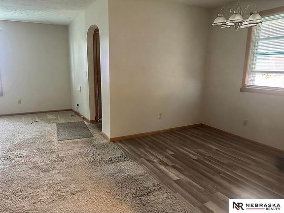 4th image of 4139 M St