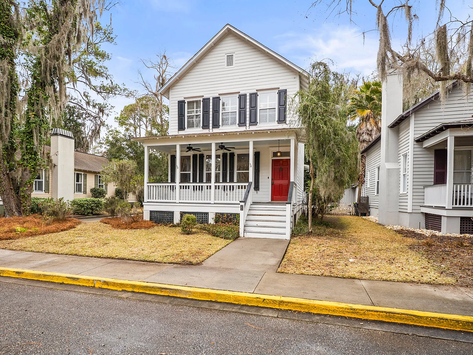 3 bed, 2.5 bath, 1376 sqft, $2,500 — Photo 3