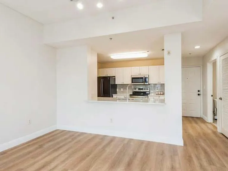 1200 Town Center Dr #305 — Photo 14