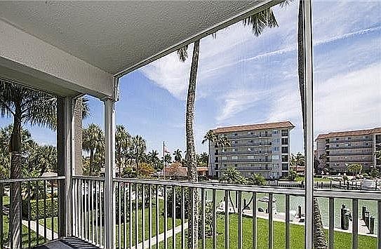 looking north from lanai