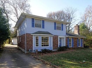 10104 Conway Rd, Saint Louis, MO 63124