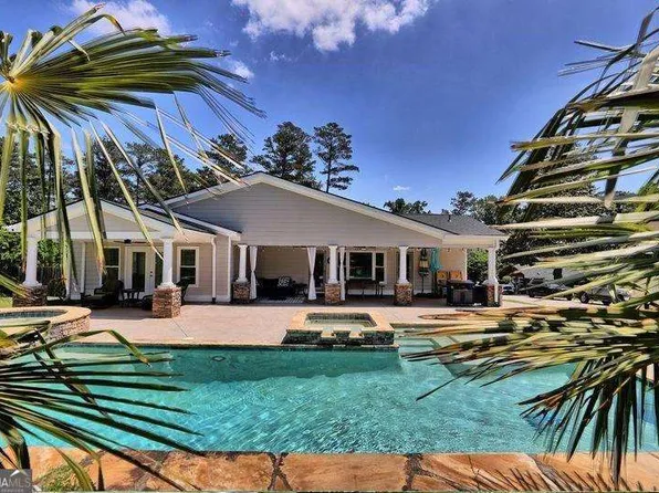 3545 Fairway Dr, College Park, GA 30337