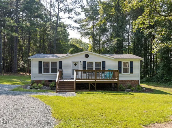 563 Rosser Pittman Rd, Broadway, NC 27505