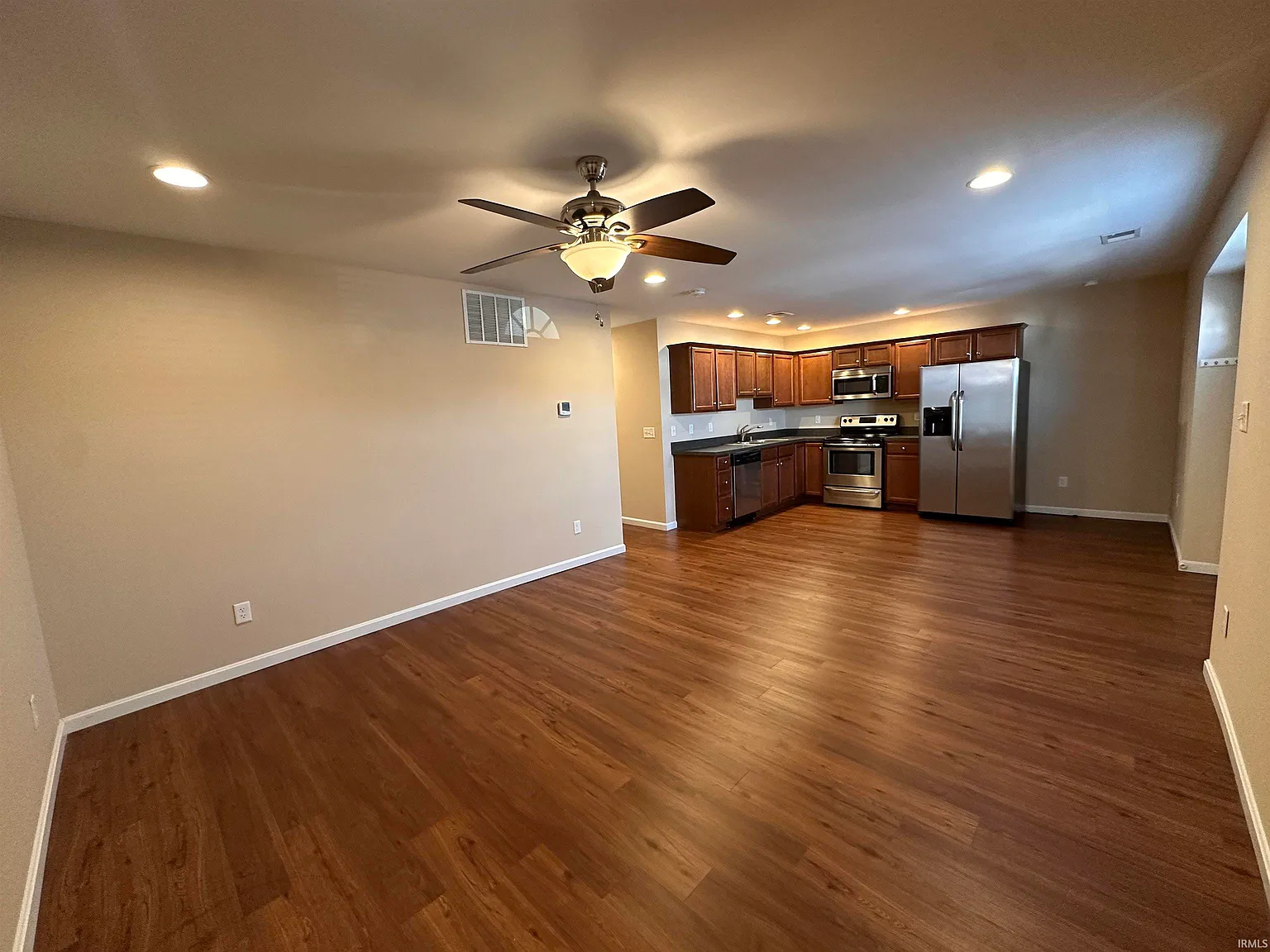 2 bed, 2.0 bath, 954 sqft, $1,200 — Photo 4