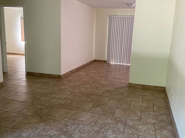 30 S Orchard St, Ormond Beach, FL 32174