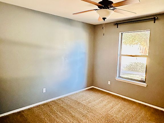 5th image of 1046 Lonesome Oak Dr