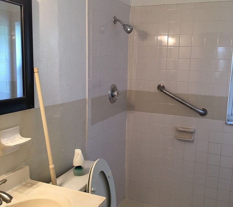 1st image of 2410 S Ramona Cir