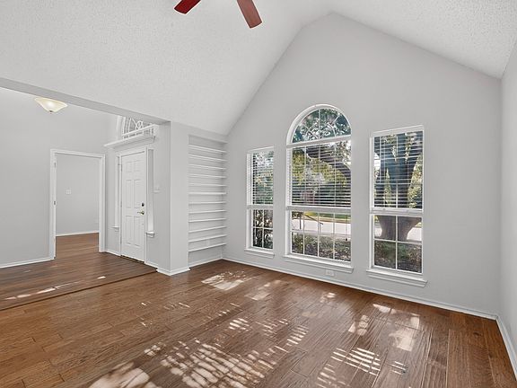 5th image of 304 Belvedere Dr