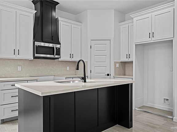 4th image of 4012 Alexia Ln
