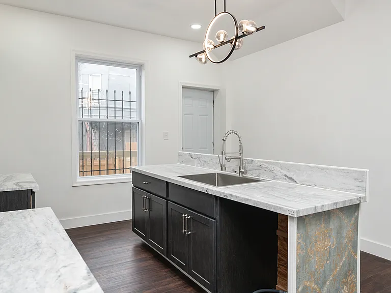 62 N Gorman Ave — Photo 12