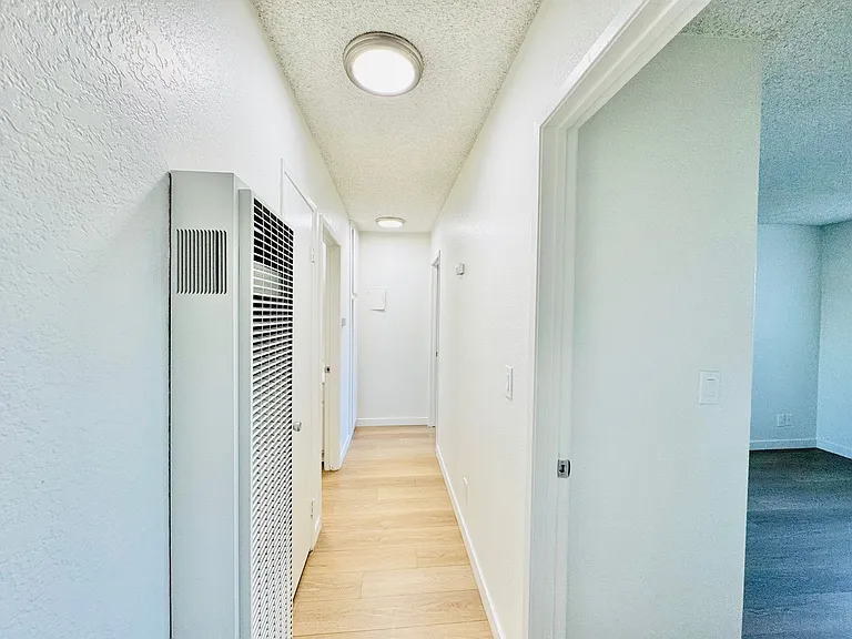 Westpark Apartments — Photo 8