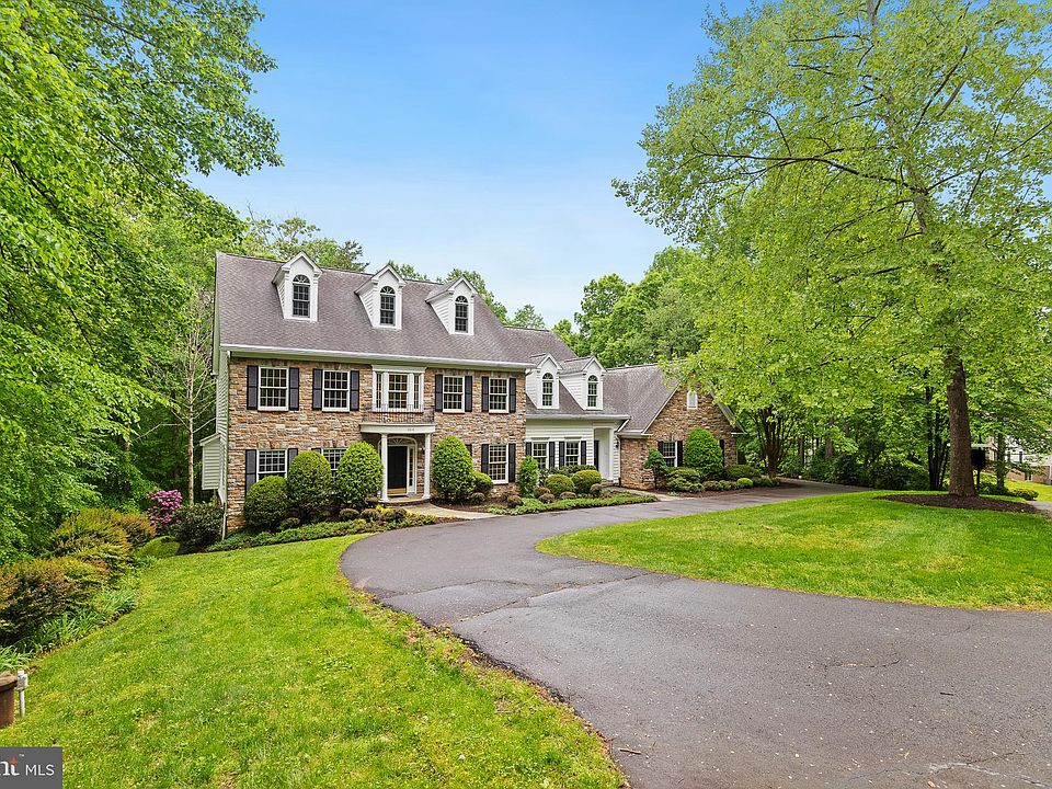 1st image of 6616 Stonecrest Ln