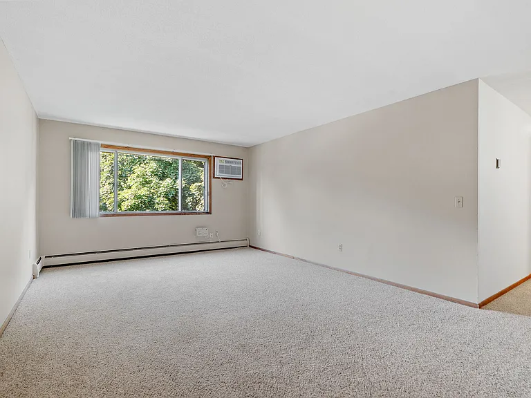1605 Minnehaha Apartments — Photo 31