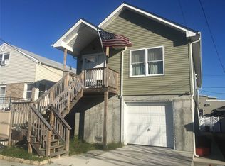 50 Warwick Rd, Island Park, NY 11558