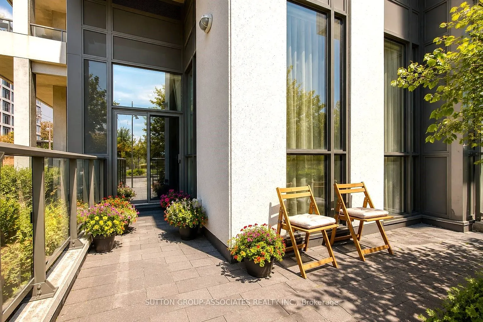 3 bed, $3,300 — Photo 2