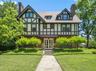 18 W Woodland Rd, Pittsburgh, PA 15232