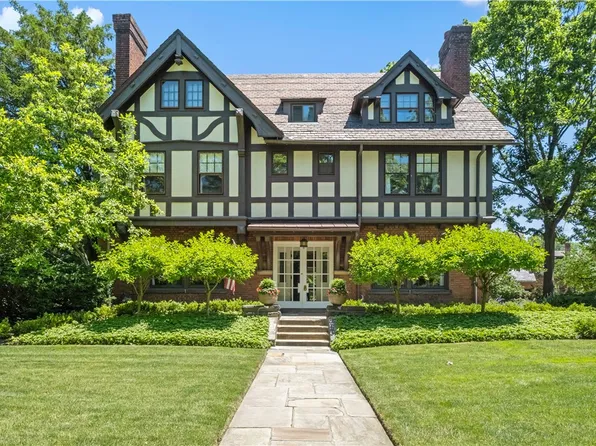 18 W Woodland Rd, Pittsburgh, PA 15232