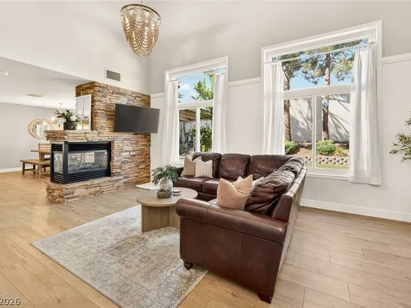 2437 Cliffwood Dr, Henderson, NV 89074