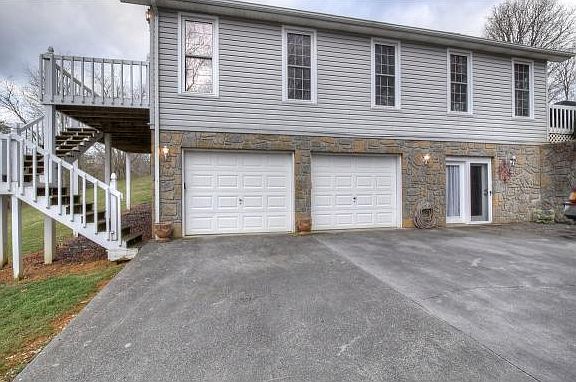 2nd image of 426 Green Brook Cir