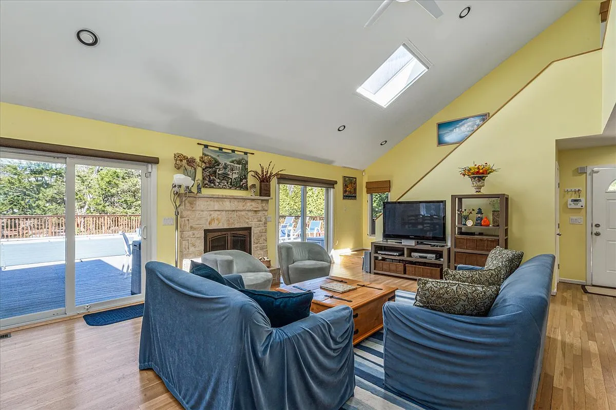 Westhampton Summer Rental | Pool | Tennis | Close to Village — Photo 4