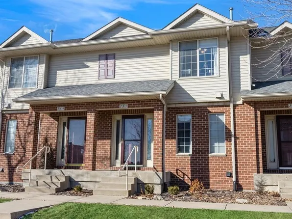 257 Camden Rd, Iowa City, IA 52245