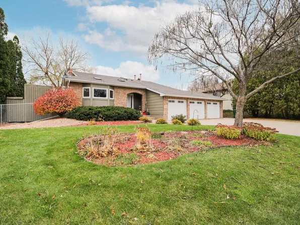 4955 Forestview Ln N, Plymouth, MN 55442