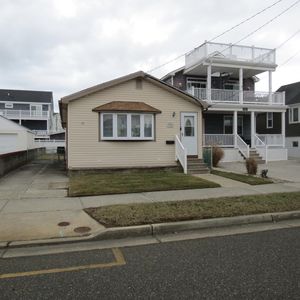 115 W 14th Ave, North Wildwood, NJ, 08260
