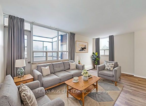 3rd image of 3311 Kingston Rd #311