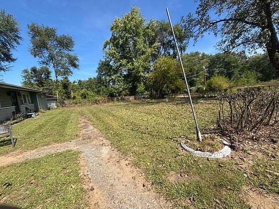 4th image of 2458 S 12600e Rd