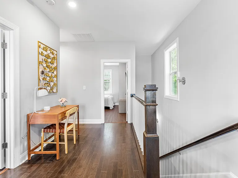 1213 S Person St — Photo 31