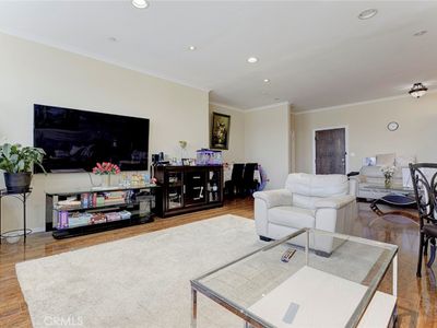 13941 Sherman Way Unit 401, Van Nuys, CA, 91405