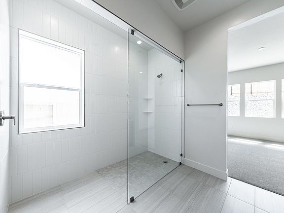 5th image of 2272 Kinglet Dr