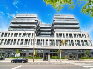 Oscar, Toronto, ON M6G 0B8