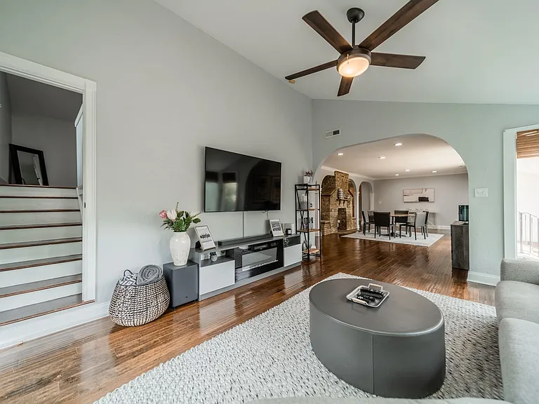 3147 Windsor Dr — Photo 23