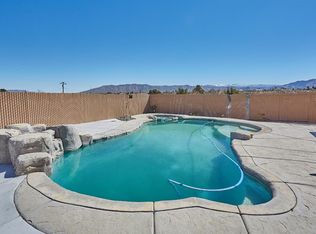 16880 Sage St, Hesperia, CA 92345