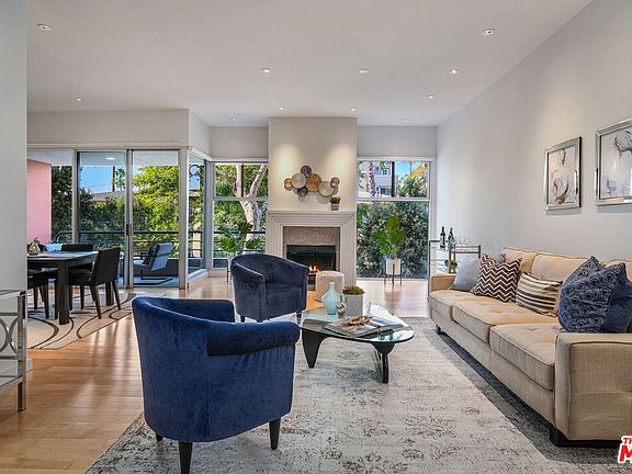 4th image of 2369 S Beverly Glen Blvd Unit 204