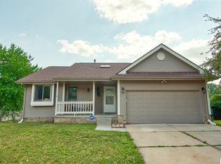 12667 Grand Ave, Omaha, NE 68164